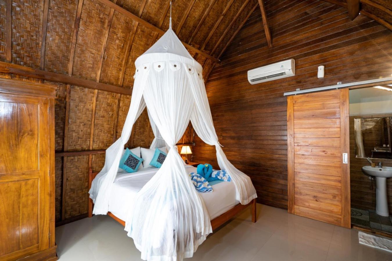 Toyapakeh Sundi Ocean Bungalow By Abm חדר תמונה